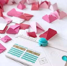 Cargar imagen en el visor de la galería, MINI ENVELOPE PUNCH BOARD