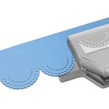 Cargar imagen en el visor de la galería, DOTTED SCALLOP LARGE EDGE PUNCH