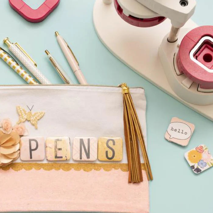 Square Insert Button Press – We R Memory Keepers (imagen 2)